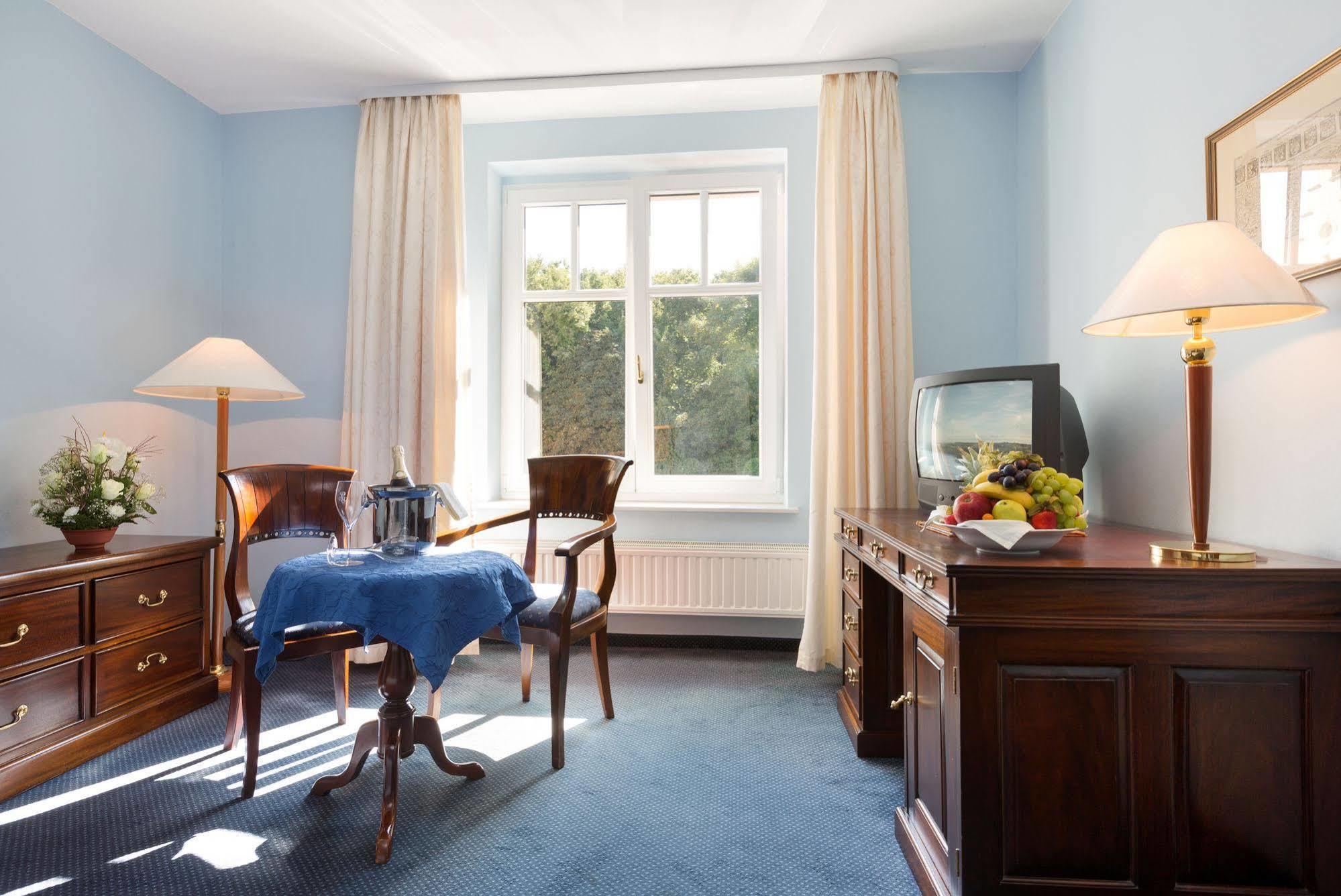 Schlosshotel Ralswiek Luaran gambar